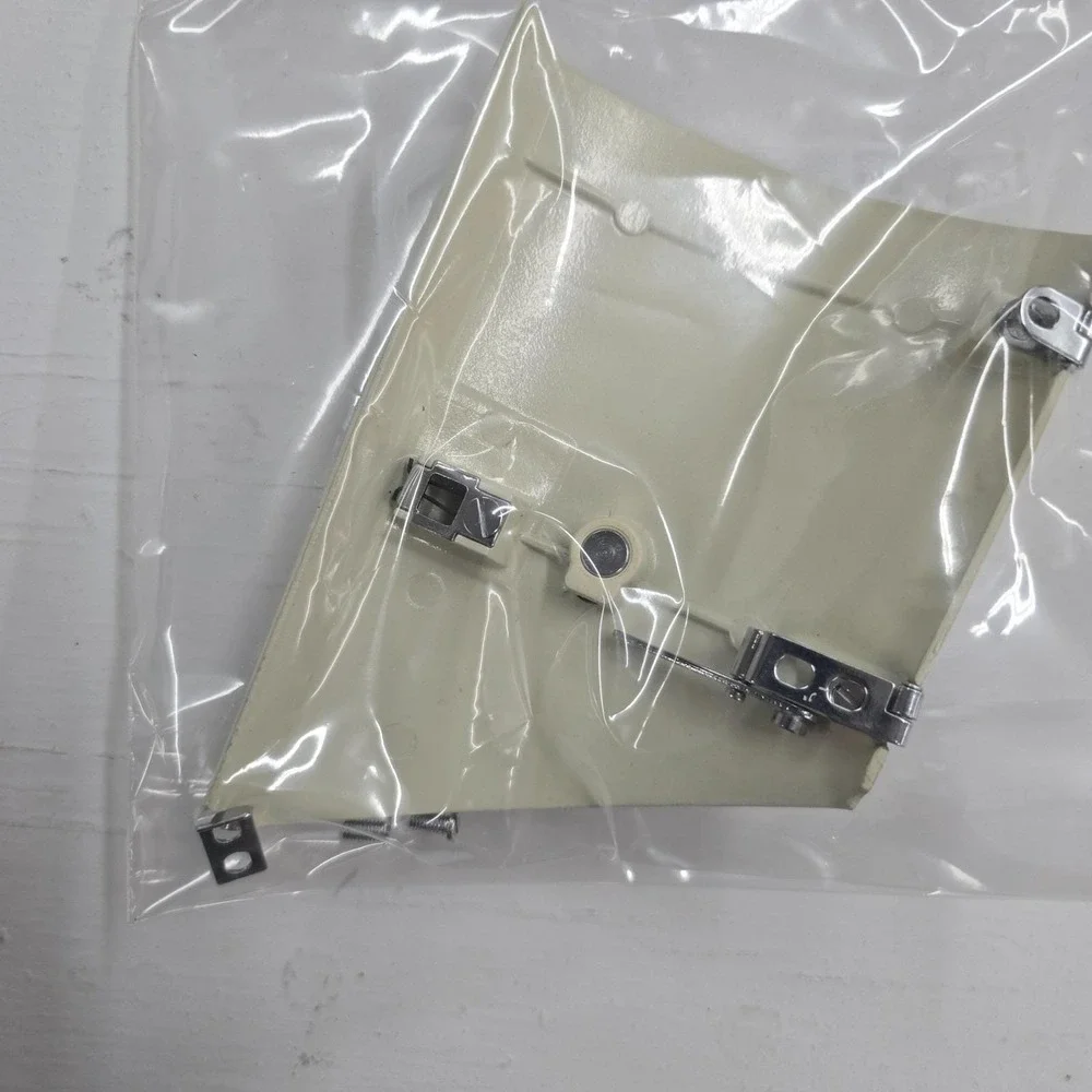 Kenmore 158.18130 Sewing Machine Top Cam Access Door Lid Flap Hinges Screws OEM